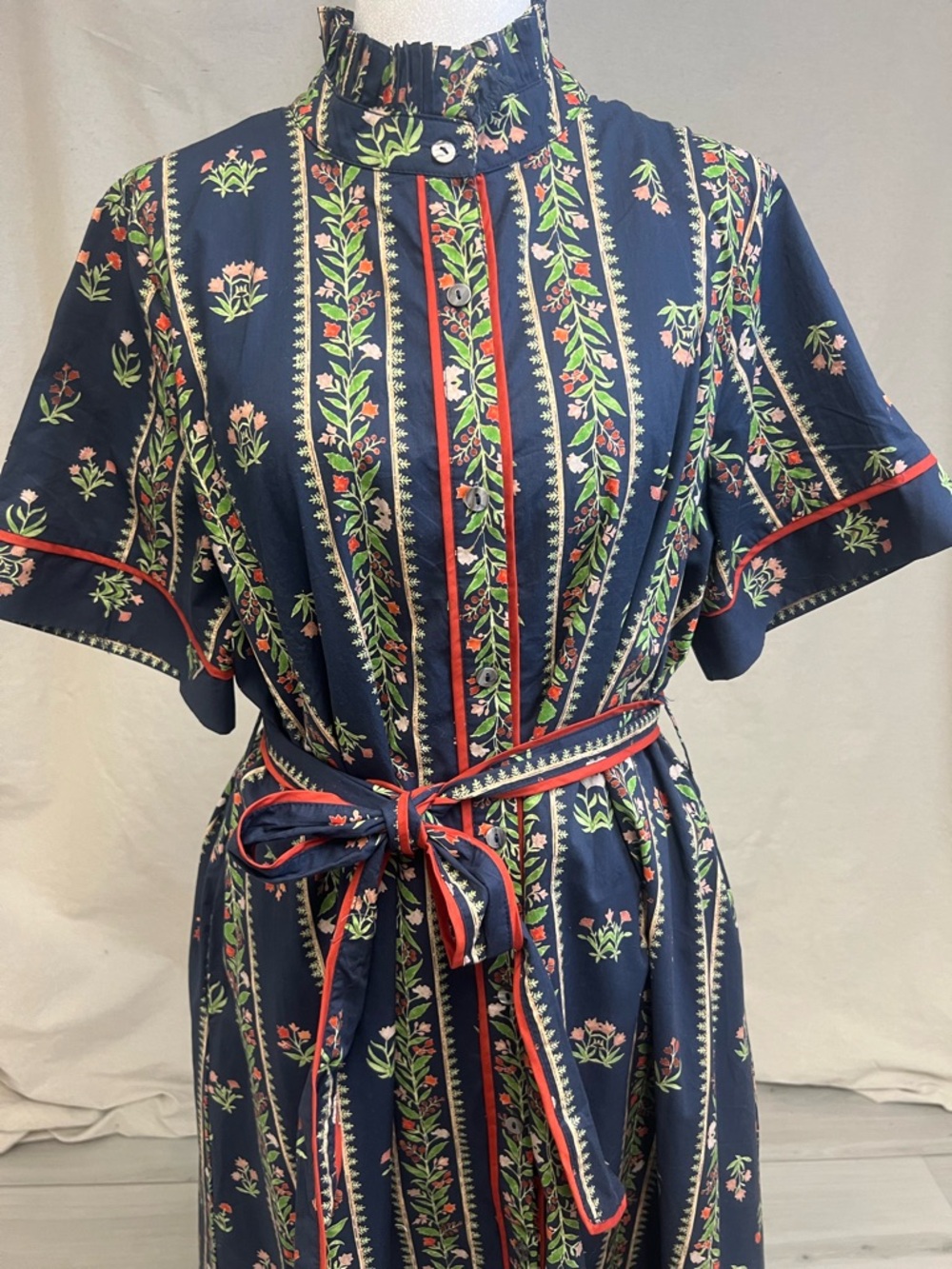 entro Blue Floral Print Midi Dress with Belt - Picture 4 of 12
